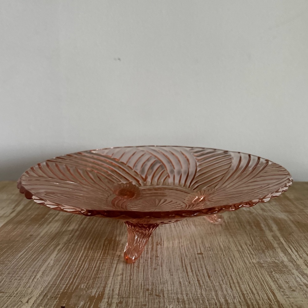 Vintage Anchor Hocking Prismatic Swirl Pink Depression Glass 3 Footed Bowl - Picture 6 of 8